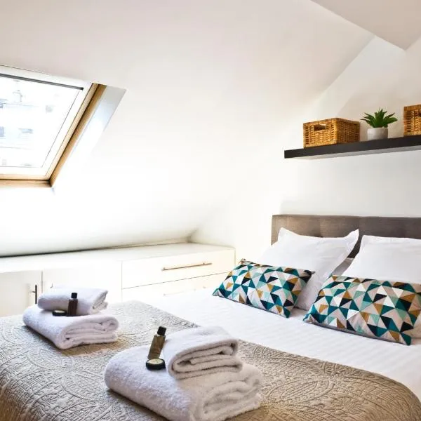 Pick A Flat's Apartments in Batignolles - Rue Biot