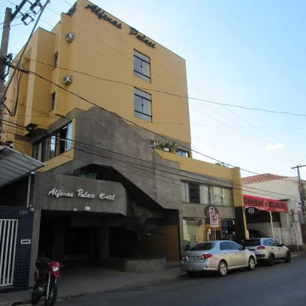 Alfenas Palace Hotel, hotel em Fama