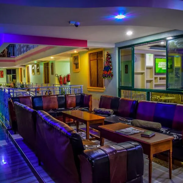 The Joy Hotel, hotel u gradu Voi