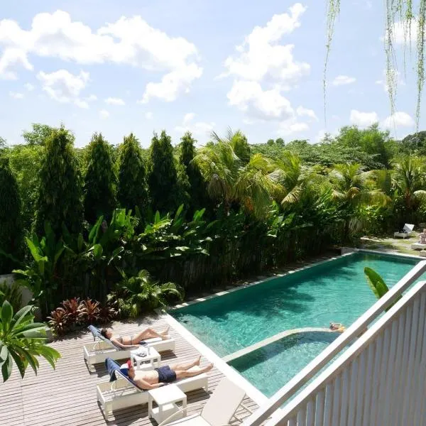 Padang-Padang Inn, hotel in Uluwatu