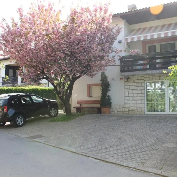 Rooms Jurca, hotel v destinaci Postojna