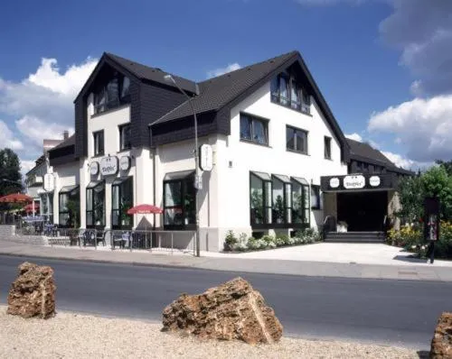 Hotel Dreyer Garni, viešbutis mieste Bad Rotenfeldė