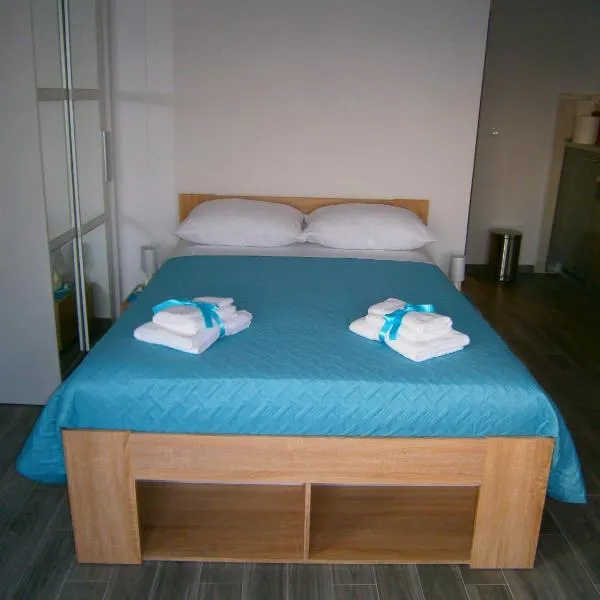 Studio apartment Luzia, hotel v destinácii Komiža