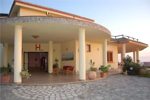 Hotel La Cometa – hotel w mieście Diamante