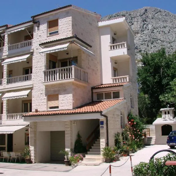 Villa Sladojević, hotelli kohteessa Omiš
