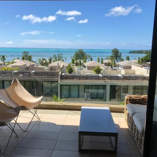 Azuri Appartements De Luxe, hotel v destinaci Roches Noires