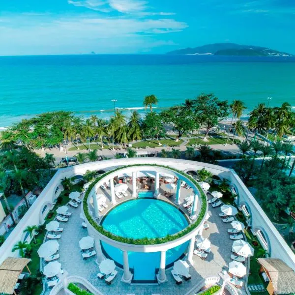 Sunrise Nha Trang Beach Hotel & Spa – hotel w mieście Nha Trang