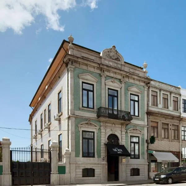 The Rex Hotel Porto - Mansion House - Private Parking, hotel in Porto