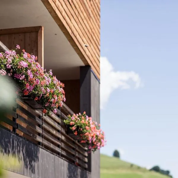 Hotel Dolomitenblick, hotel v destinaci Terento