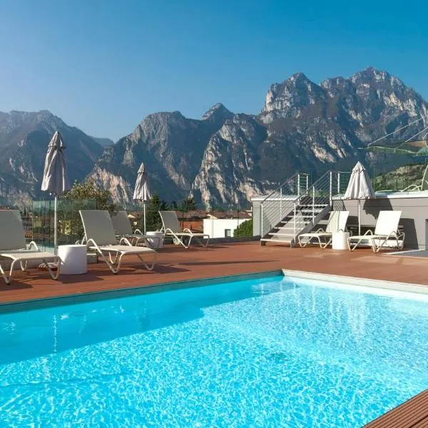 Gardabike Residence, hotel v destinaci Nago-Torbole