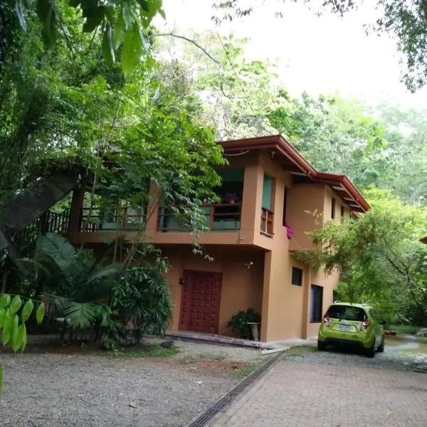 Hospedaje el Bosquecito, hotel a Uvita