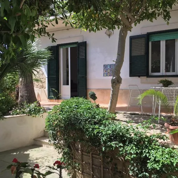Villetta del cappero, hotel v destinaci Donnalucata