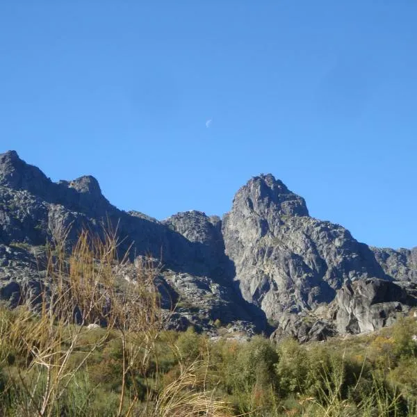 O Sótão do Mé-Mé, viešbutis mieste Manteigasas