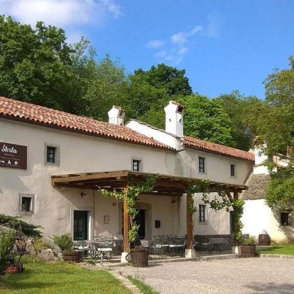 Hostel Škrla, hotel in Divača