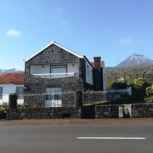 Alojamentos A Buraca, hotel v destinaci São Roque do Pico