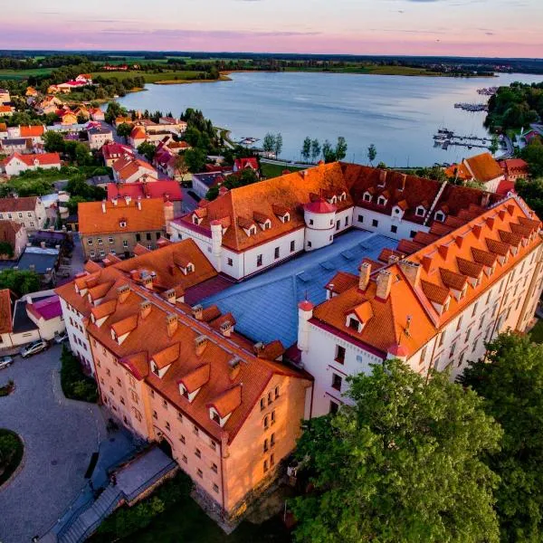 Hotel Zamek Ryn, готель у місті Nakomiady