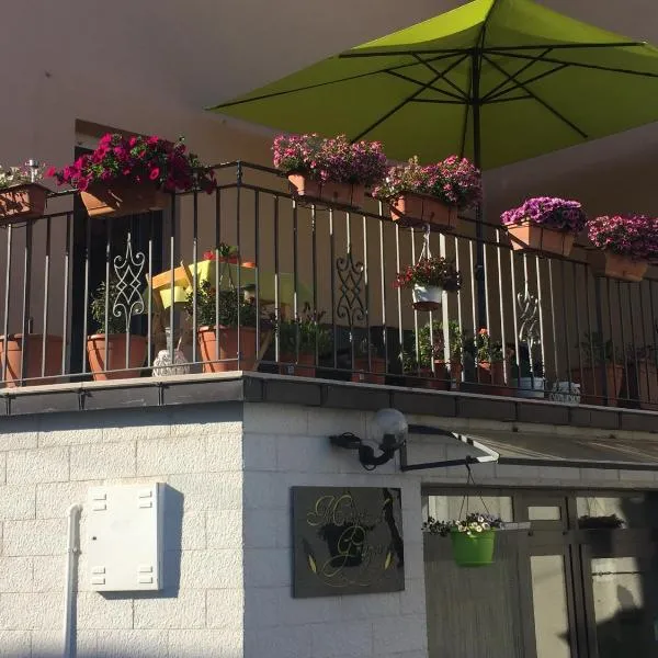 La Casa Dei Fiori – hotel w mieście Montecilfone