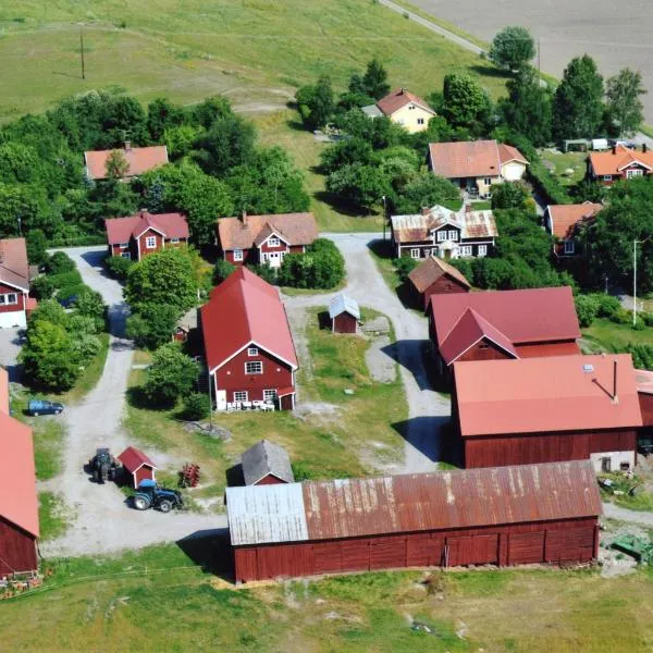 Brunnsta Gård, hotel en Långtoraby