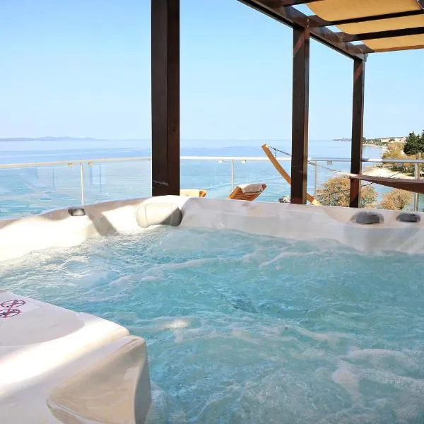 Hotel Delfin, hotel v destinácii Zadar