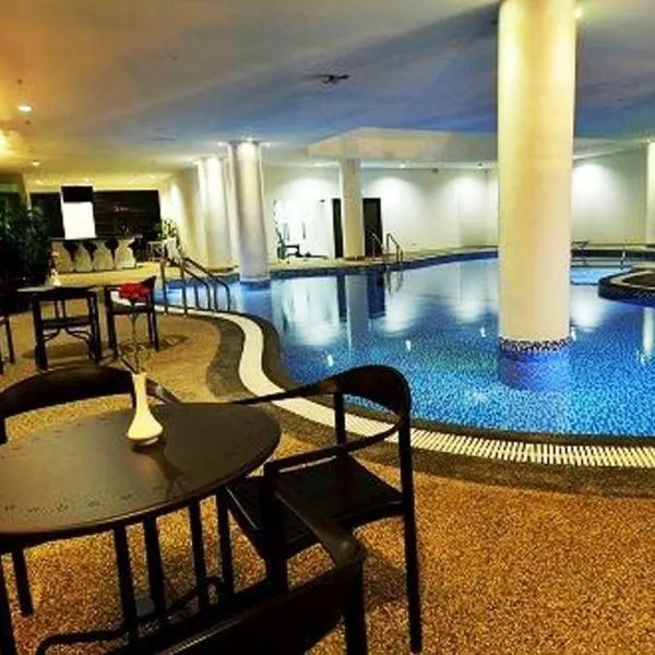 Holiday Villa Hotel & Suites Kota Bharu, hotel u gradu Vakaf Če Je