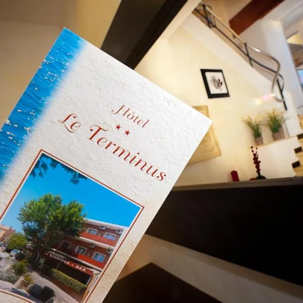 Hotel Le Terminus, hotel u gradu 'Le Rayol Canadel sur Mer'