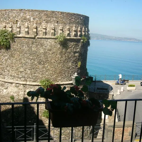 Murat Guesthouse, hotel v destinaci Pizzo