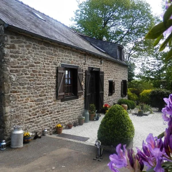 LPC Naturiste Accommodation - Adult Only NATURIST, hotel in Colombiers-du-Plessis