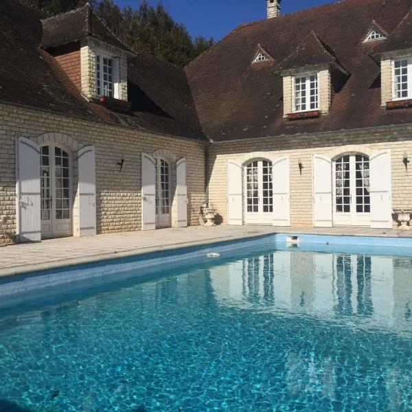 Le Belvédère – hotel w mieście Thiviers
