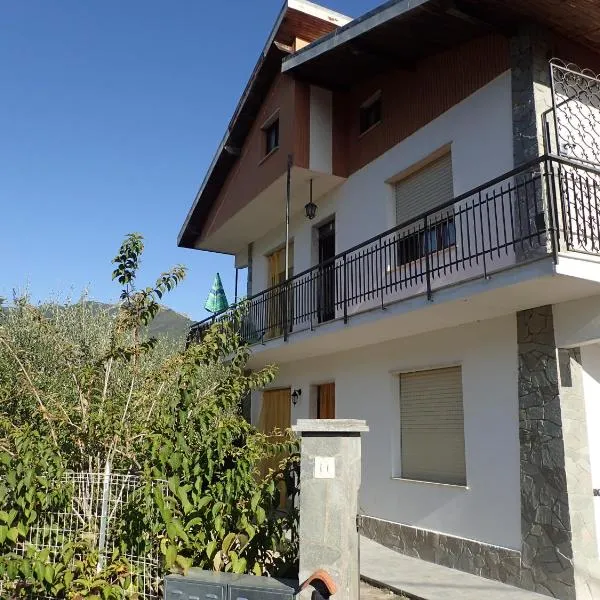 Casetta tra gli Ulivi vicina al Mare – hotel w mieście Giustenice