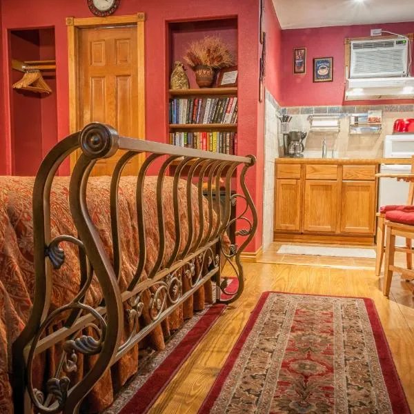 캐니언 레이크에 위치한 호텔 Holiday Lodge on Canyon Lake