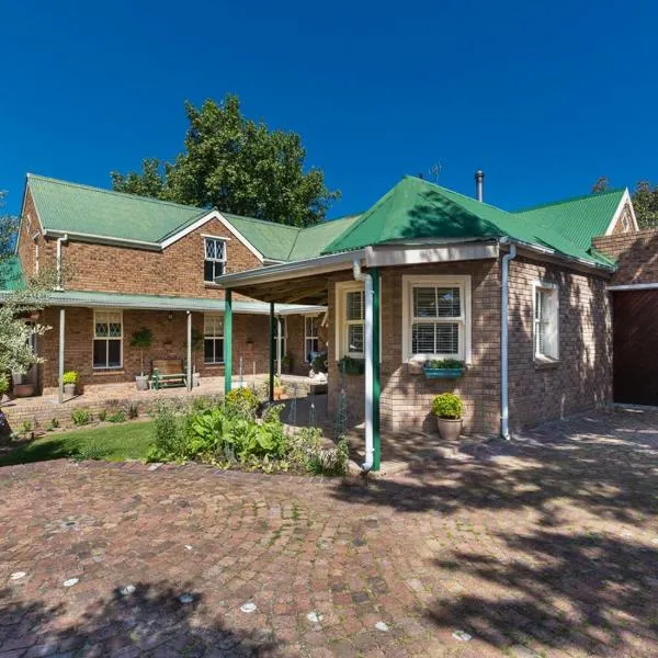 Rustic Manor Guest House, hotel i Glencairn Heights