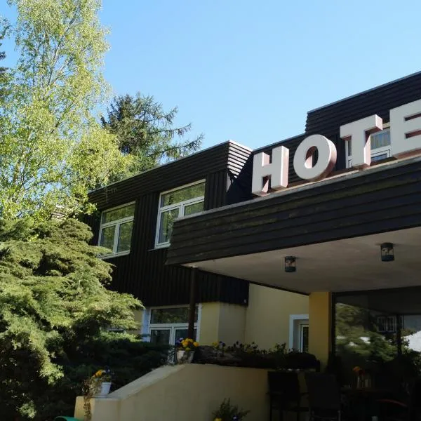 Hotel Forsthaus St. Hubertus, hotel v destinaci Groß Grönau