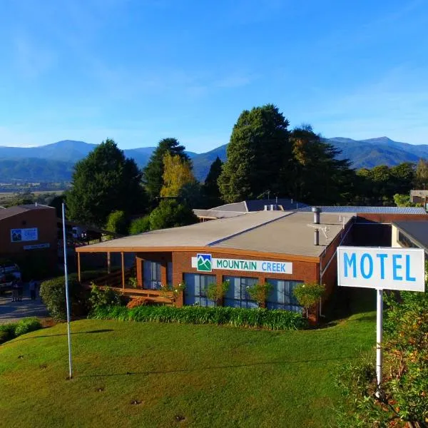 Mountain Creek Motel Bar & Restaurant, hotell i Mount Beauty
