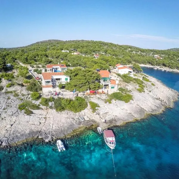 Poseidon Holiday Guesthouse, hótel í Žirje