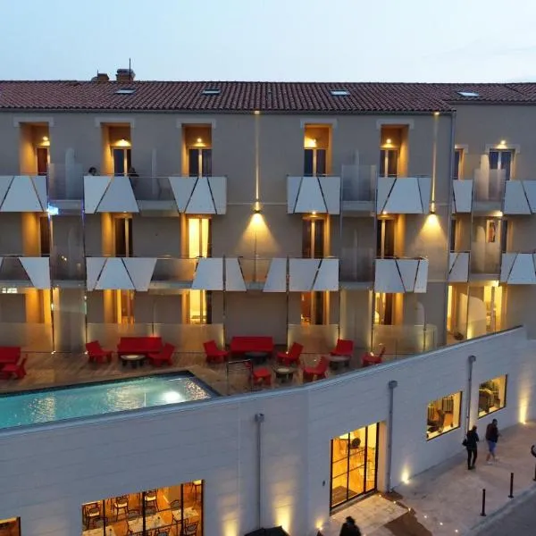 Hôtel Méditerranée, hotel di Calvi