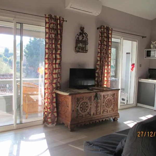 Maison TOMAS, hotell i Pomas