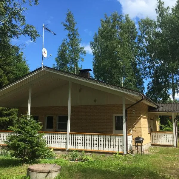 Foxy burrow, hotel in Joutsenlahti