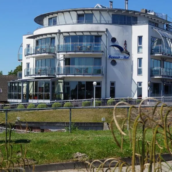 Nordseehotel Benser Hof Garni am Hafen, ξενοδοχείο σε Bensersiel