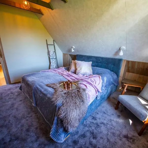 Huusi Holiday, hotel in Hellamaa