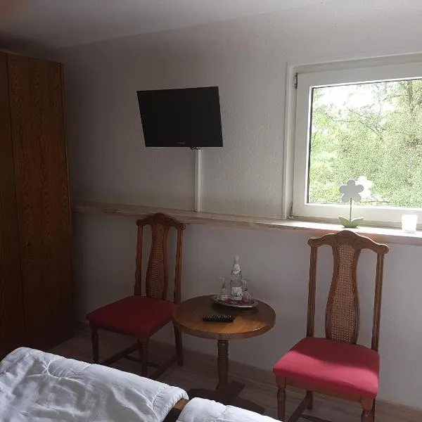 Forellenhof-Waldhölzbach, hotel v destinaci Waldhölzbach