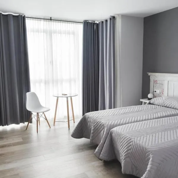 Hotel Mica，帕拉斯德雷的飯店