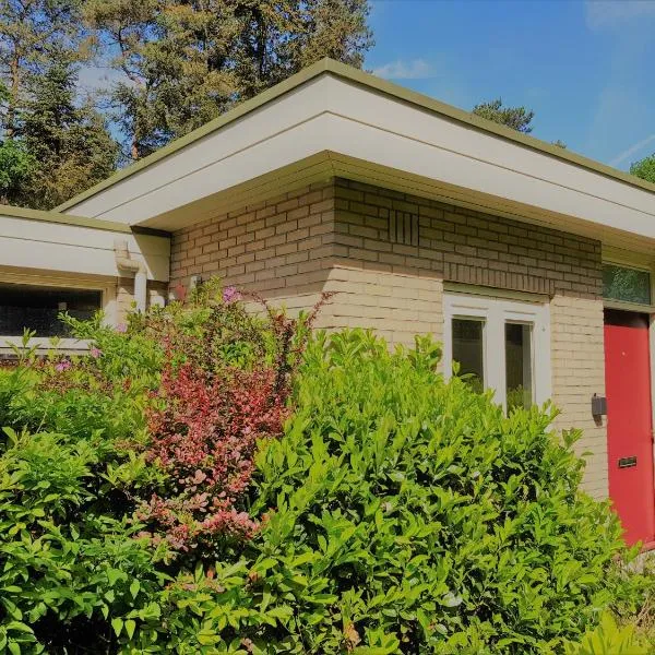 Bungalow Hartje Veluwe, hotel v destinaci Otterlo