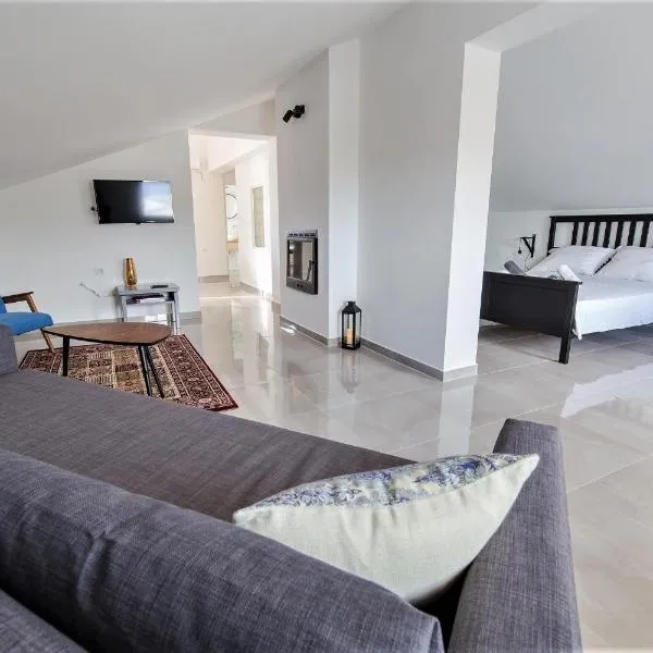 Apartments Dolores, ξενοδοχείο σε Krivi Put