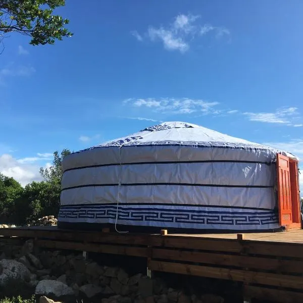Les insolites de Taracopala, hotel v destinaci Solliès-Toucas