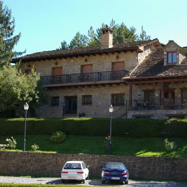 Hosteleria Santa Cruz, hotel en Santa Cilia de Jaca