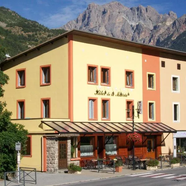 Hôtel de la Mairie, hotel in LʼArgentière-la-Bessée