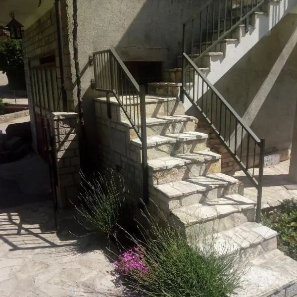 setenčić, hotel v destinaci Trebinje