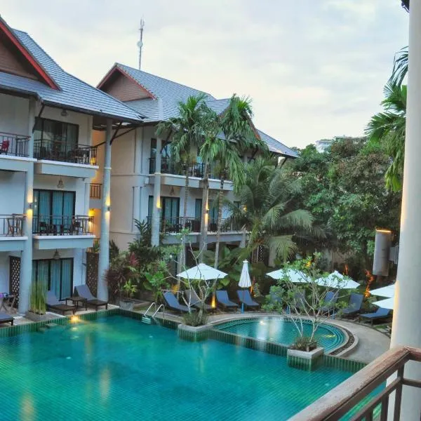 Navatara Phuket Resort - SHA Extra Plus, hotelli Koh Raya Yailla