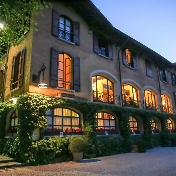 The Golf Club Guest House, hotel v destinaci Menaggio