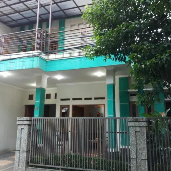 Seventeen homestay, hotel v destinaci Bandung